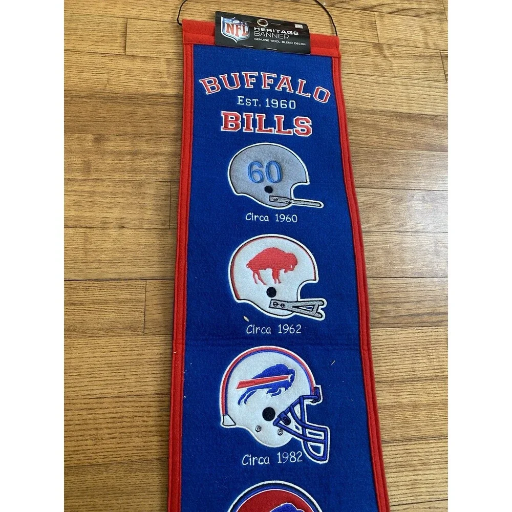 NWT Buffalo Bills NFL legacy Genuine Wool Logo Banner 32